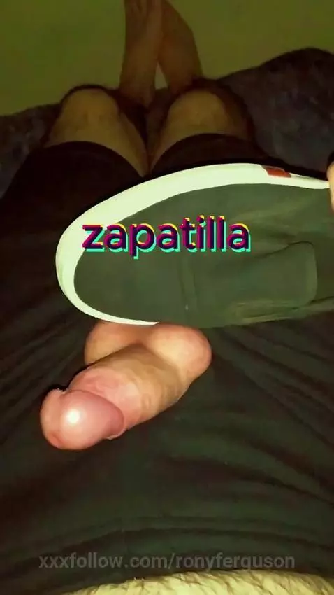 Dia 6, zapatilla parte 2 by ronyferguson