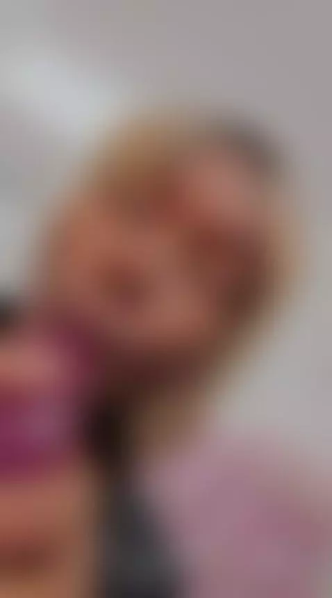 Hello my love, come and suck your rich cock by alana-roos