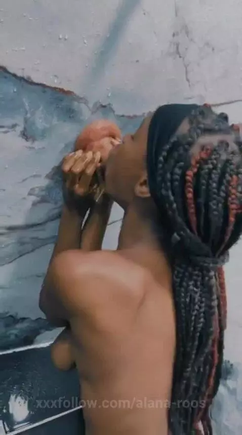 enjoy a good blowjob 💦🍆 by alana-roos