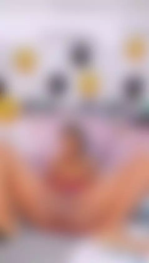 Hi bby! Do you want to fuck this tight pussy? 😈🥰 by alana-roos