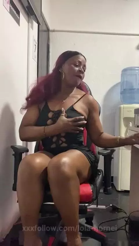 I am not a dream, I am your next vice.🥵 by lola-hornei