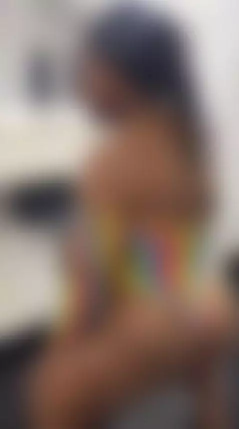 My body is boiling hot 🔥🍑 by lola-hornei