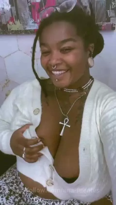 Body of goddess, dangerous mind 🧠🔥 by ana-fuentes