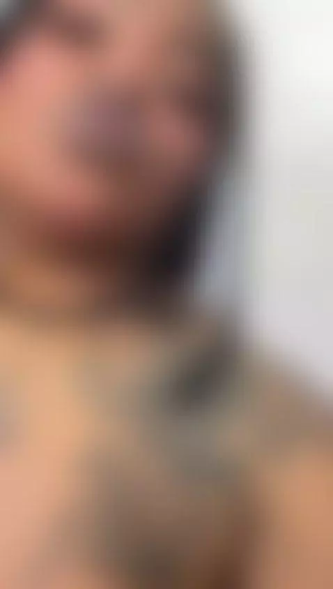 Hey! Come soon,I will be waiting for you in my room.🔥👀 by ana-fuentes