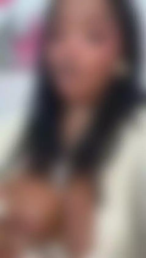 My mouth can do lot things.... tell me what you would like?🔥... by ana-fuentes