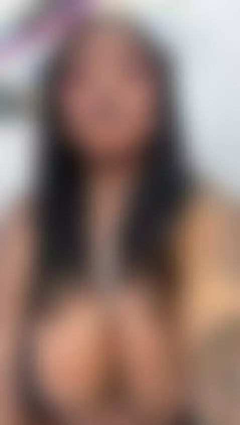 I wish it were you who squeezed my huge tits 😏 by ana-fuentes