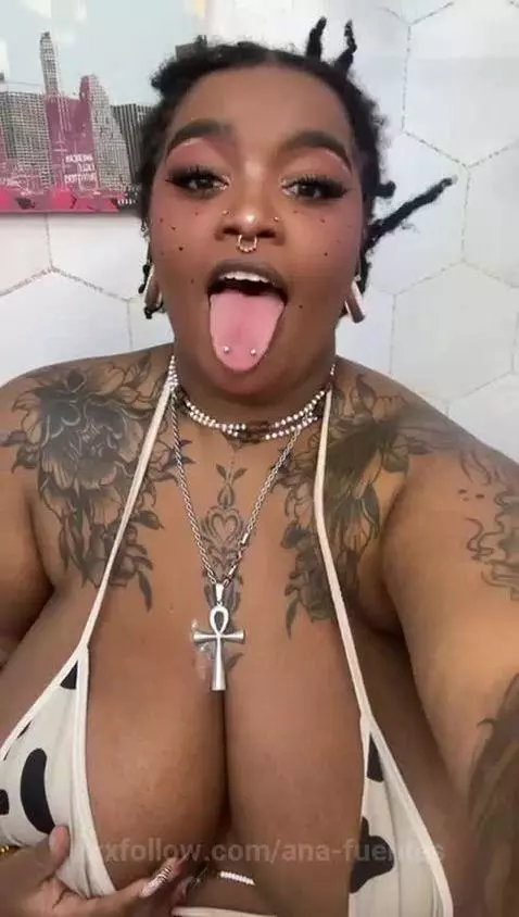 what comes to your mind if im naked with my tongue out 😈💥 by ana-fuentes