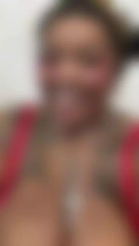 Hey, Christmas Eve is almost approaching, I'll wait for you ... by ana-fuentes