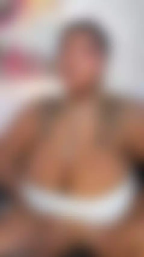 I feel like a goddess, diva and unattainable.🔥 by ana-fuentes