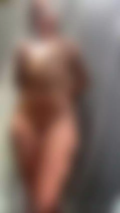 Watch ur bitch while Im bathes 💦 by alexa-millers