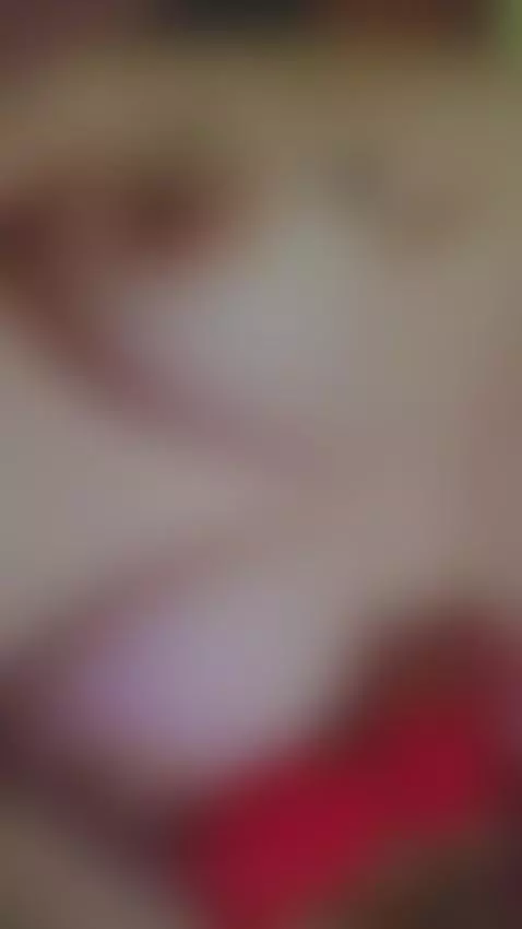 Vibrador en las tetas🥵 by milahhot1