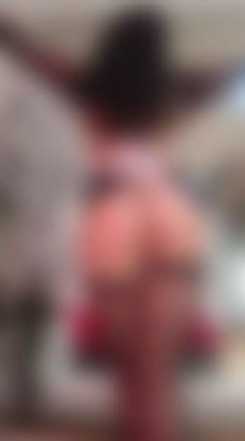 This kinky girl wants to show you the lustful world full of ... by ivannabellini01