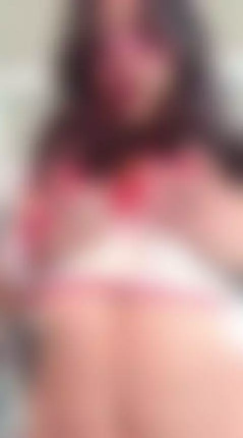 This girl wants you to fuck her and destroy her pussy with y... by ivannabellini01