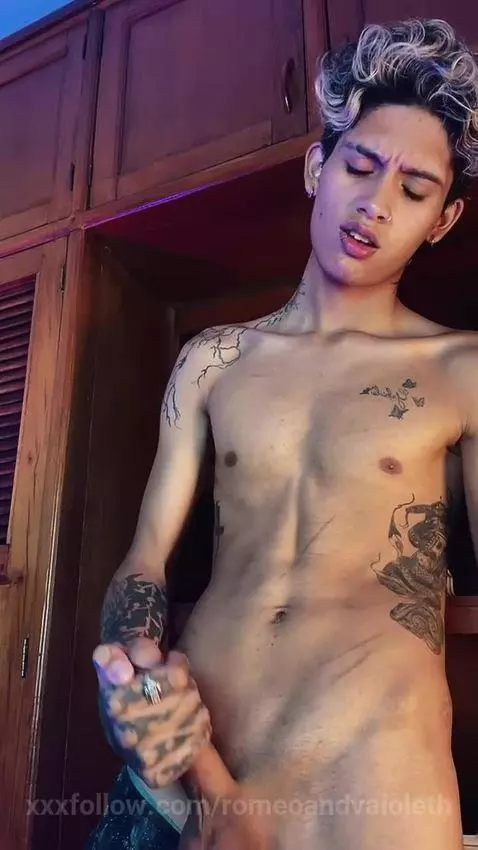 A man who does not promise ... demonstrates. by romeoandvaioleth