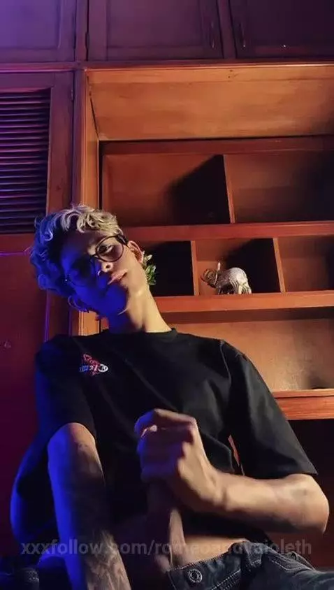 When I think of you, my body asks for more ... do we play? by romeoandvaioleth