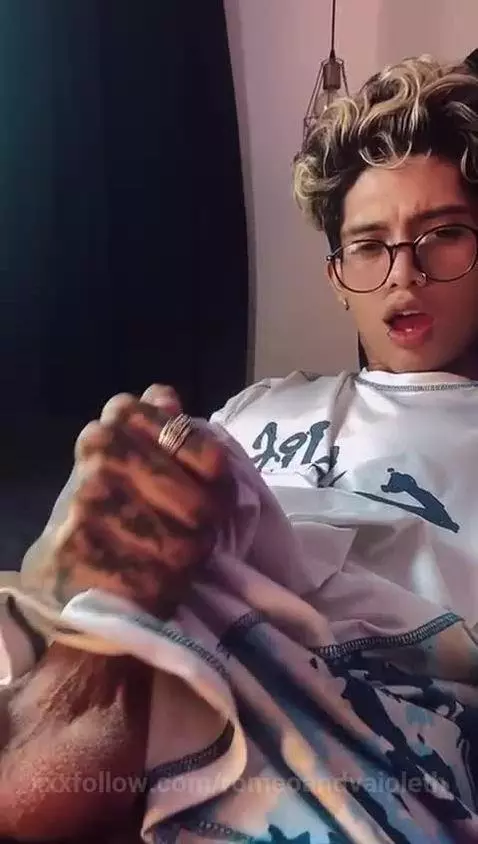 Natural, daring and eager to play with your mind by romeoandvaioleth