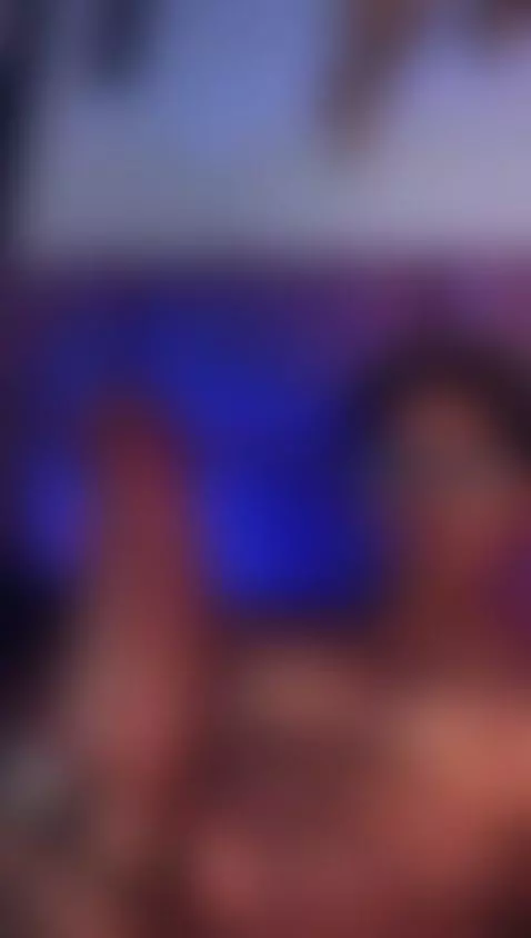 A little madness, a natural pose and zero filters... do you ... by romeoandvaioleth