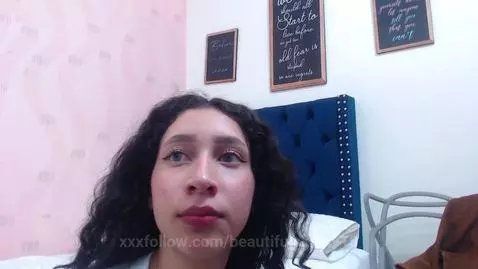 eye contact by beautifulskinny18