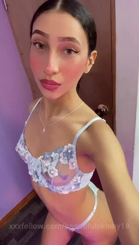 I wanna play 😈 by beautifulskinny18