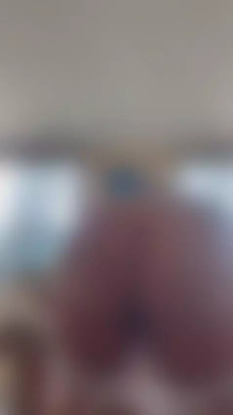 sigueme en telegran 
te espero by ireolona10