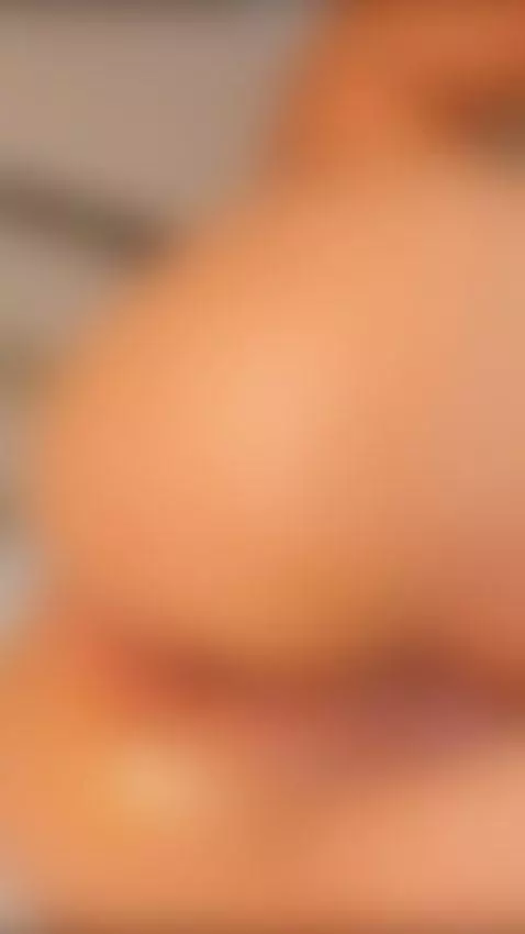 latina, bigass by sofiarobertt