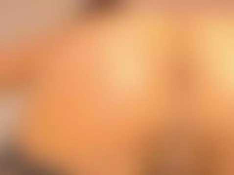 Delicious brunette ass🍑🥵 by victoriaamillers1