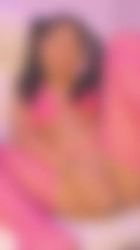 A very orgasmic pink 🩷💦 by victoriaamillers1