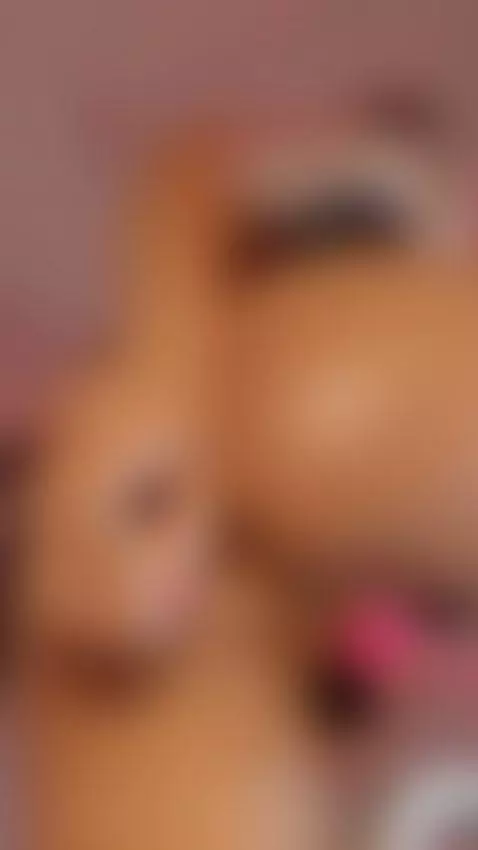 Masturbating my pussy and fucking my ass🔥 by victoriaamillers1