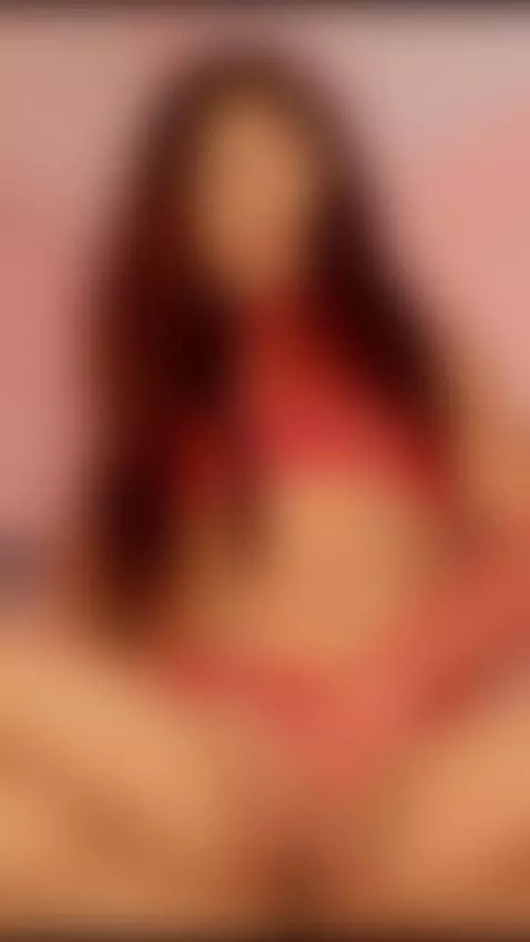 Warming up🔥🔥🔥 by victoriaamillers1