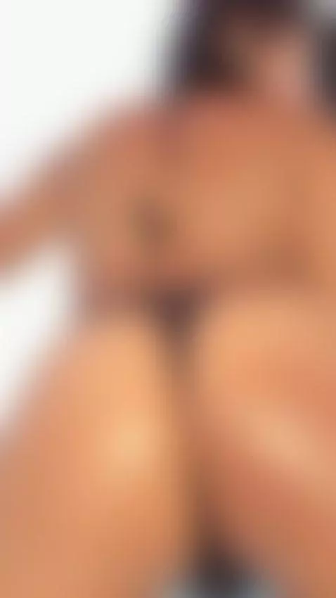 Spanking my ass😈🍑 by victoriaamillers1