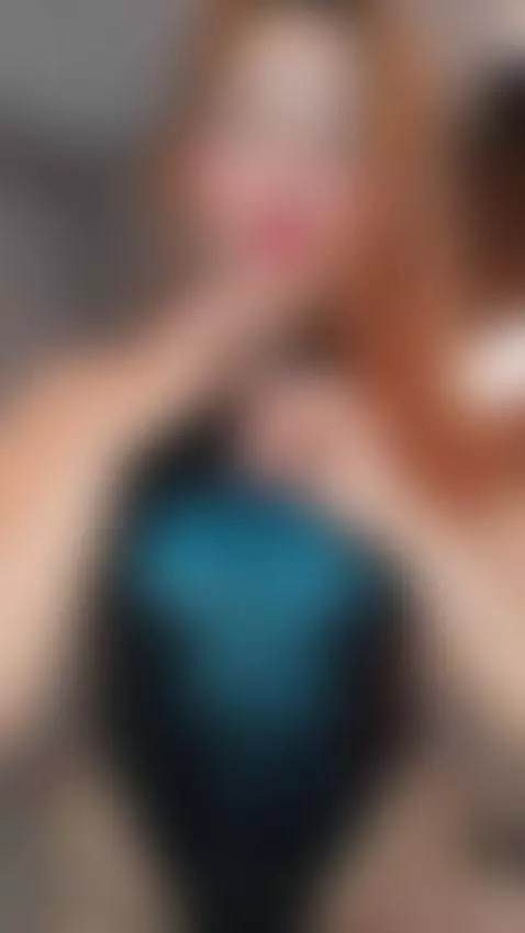 I'm online now by violetalarsson