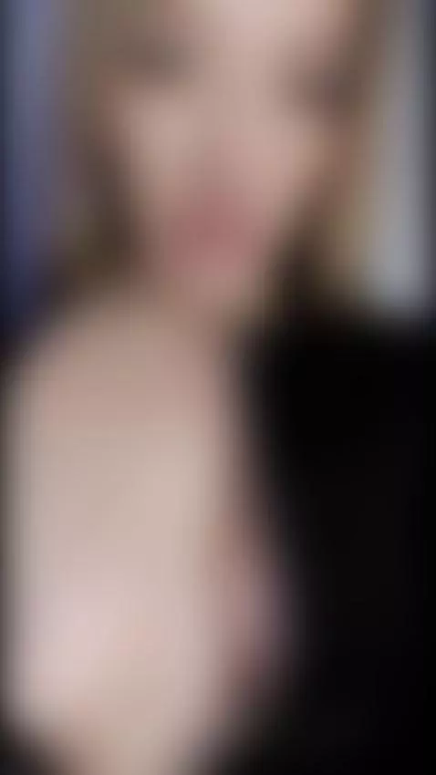 Fill me with your rich cum and put it on me 
https://es.chat... by zoe-jones13