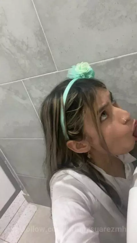 sucking my boss's cock hidden in the office by tiffanysuarezmh