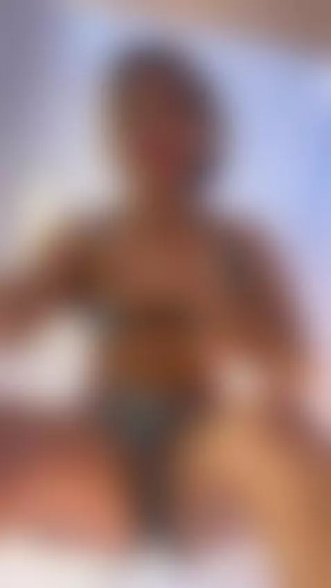 I masturbate my wet pussy on top of you, I want you to taste... by tiffanysuarezmh