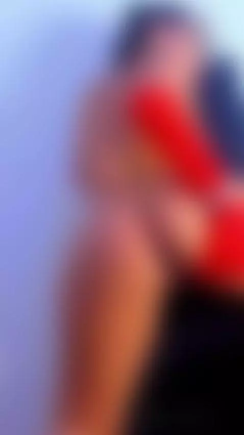 The smoke dresses me… while my skin provokes you💨🔥 by alexa-miss