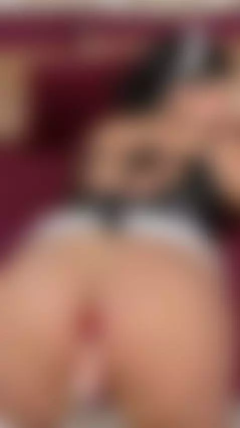 In four and surrendered to the rhythm of my machine 😻💋 by alexa-miss