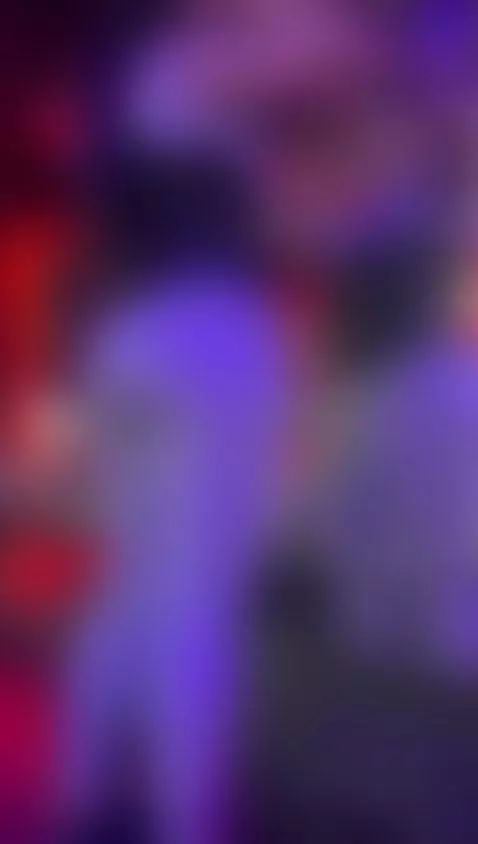 This gym is not ready for what I do with my hips😏 by alexa-miss