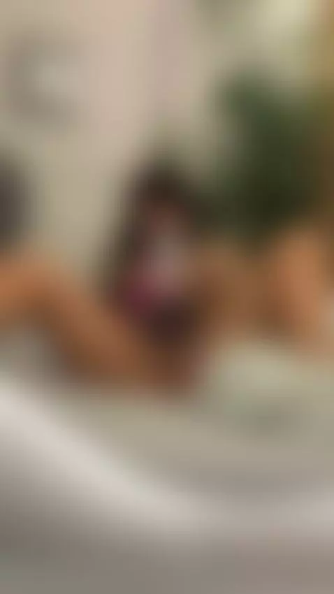 Today I'm in bed... want to join me in my naughtiness? 💋 by alexa-miss