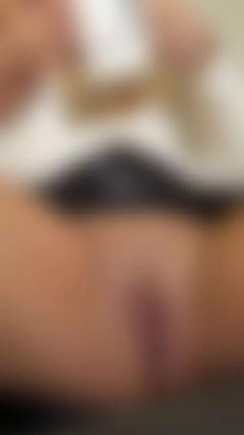 Hey hey!!! Happy saturday, Do you want  some of my coffee? 😏... by alexa-miss