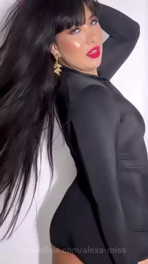 Mistress is here by alexa-miss