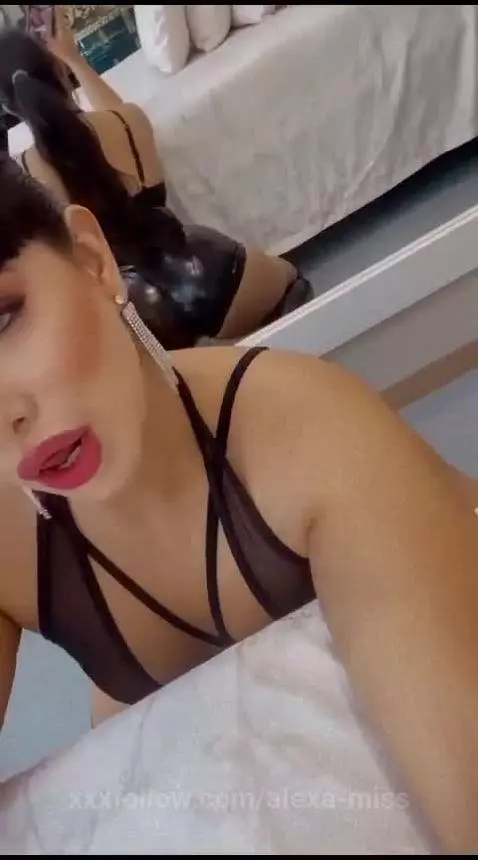 I wanna show you a mistress searching a good slave to ride h... by alexa-miss