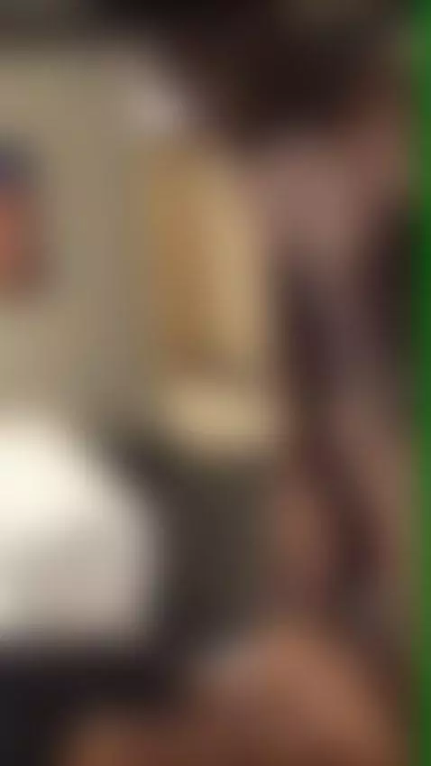 MESSY CUMSHOT 18 YEAR OLD by pornmodel