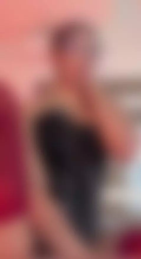 Honey, you arrived at the perfect moment... I'm already very... by taniiasmiith