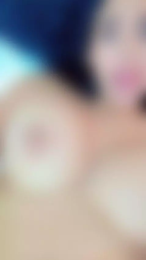 BIG BOOBS GOING LIVEE 🔥🔞 by eva-jaramillo