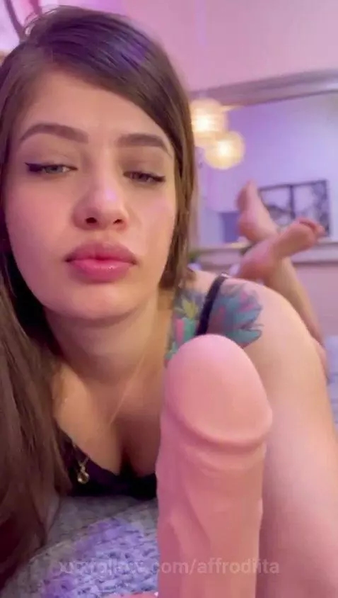 Imagine being greeted like this? 🤤 by affrodiita