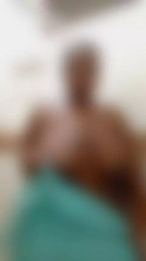 Nos duchamos by nahiafox