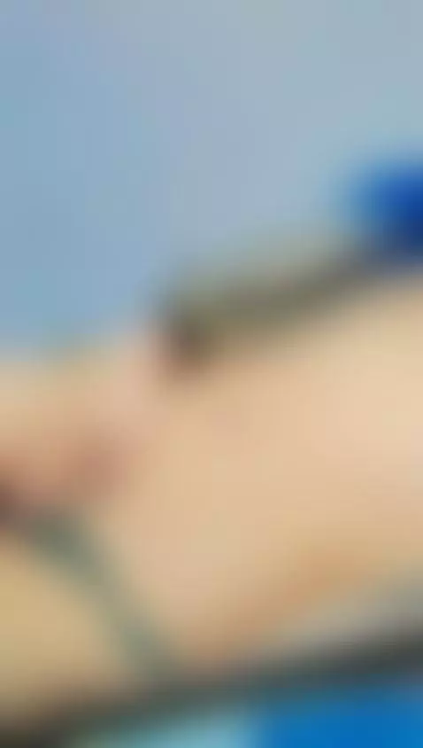 Touching myself at work, while my boss is away by lunapage