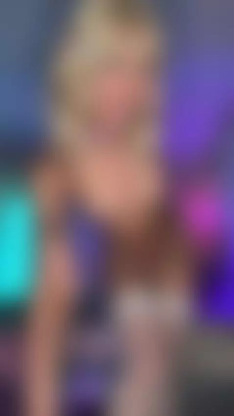 You looking ? 🫣💙✨ Link In Bio ‼️💦 by elissecinnamon