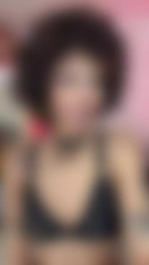 LIVE NOW  ‼️🫦 @camsoda by elissecinnamon