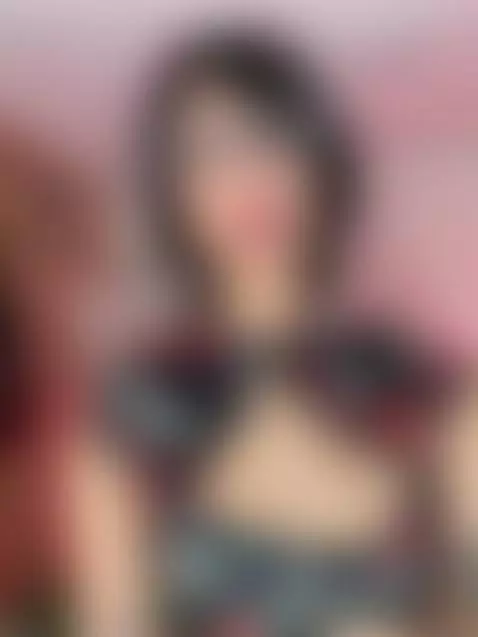 So hot! 💋💕 by elissecinnamon